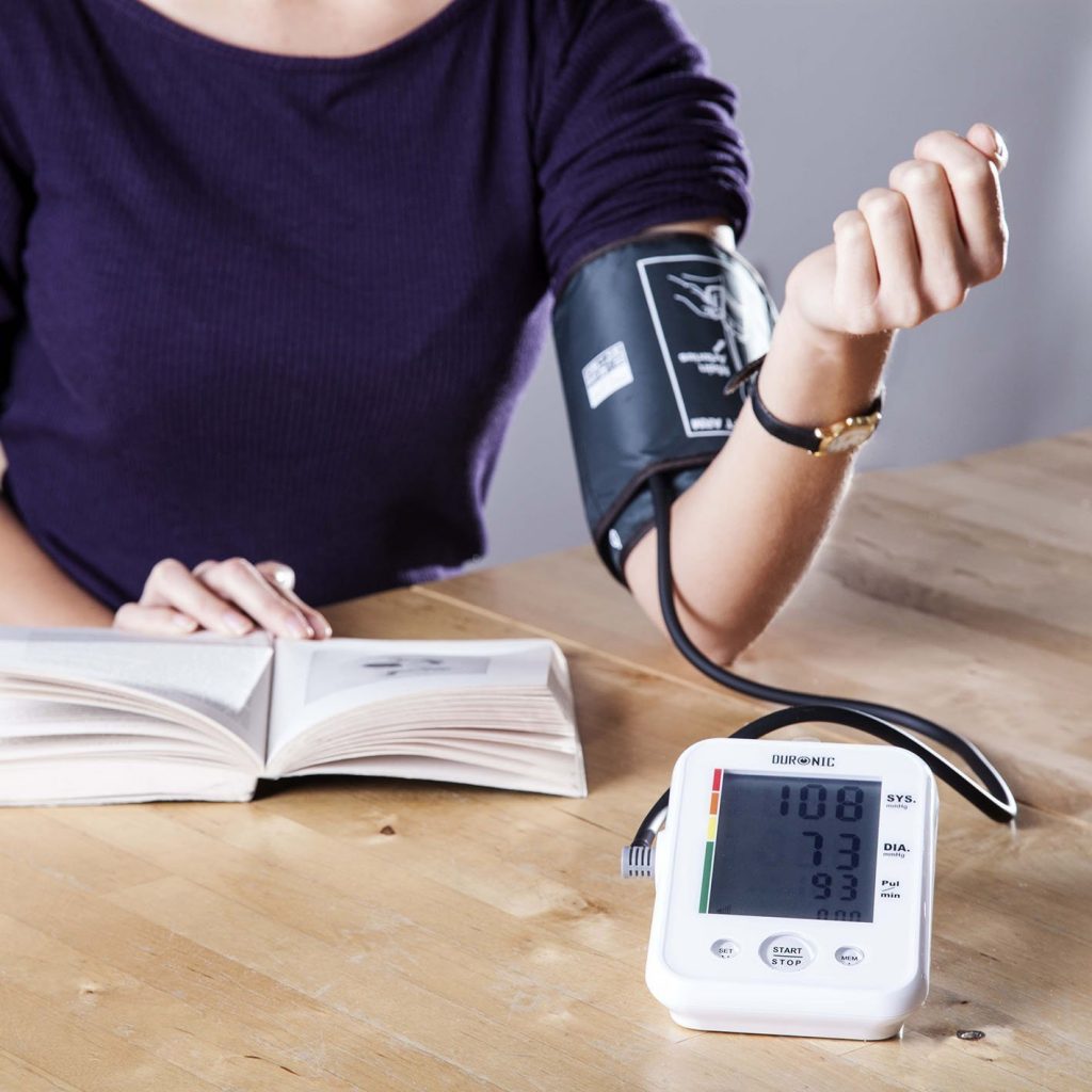 tensiom-tre-lectronique-savoir-prendre-soi-m-me-sa-tension-votre-sant