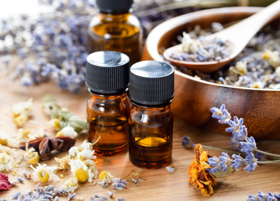 Les huiles essentielles et leurs bienfaits  Votre Santé